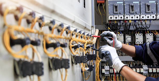 Professional Electrician technician working in Gibraltar, MI